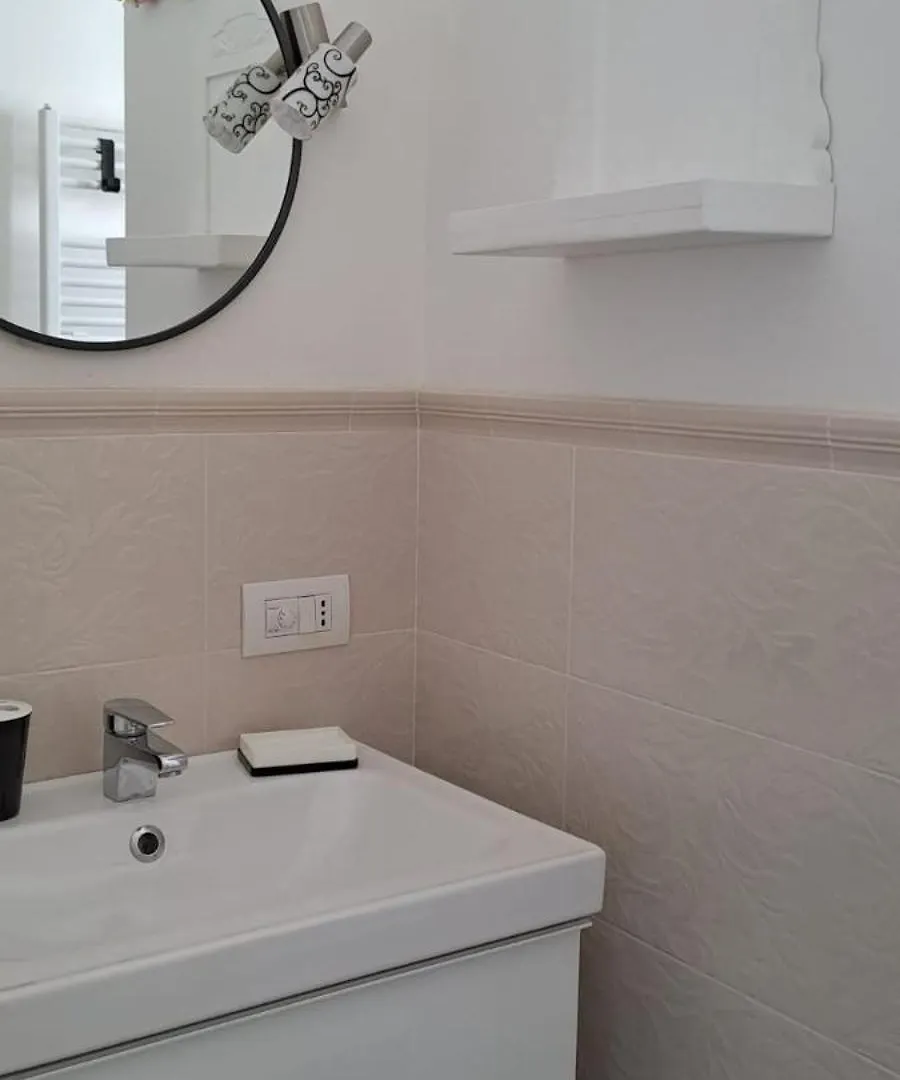 Bed & Breakfast B&B Rosalu - Adults Only Sirmione Italy